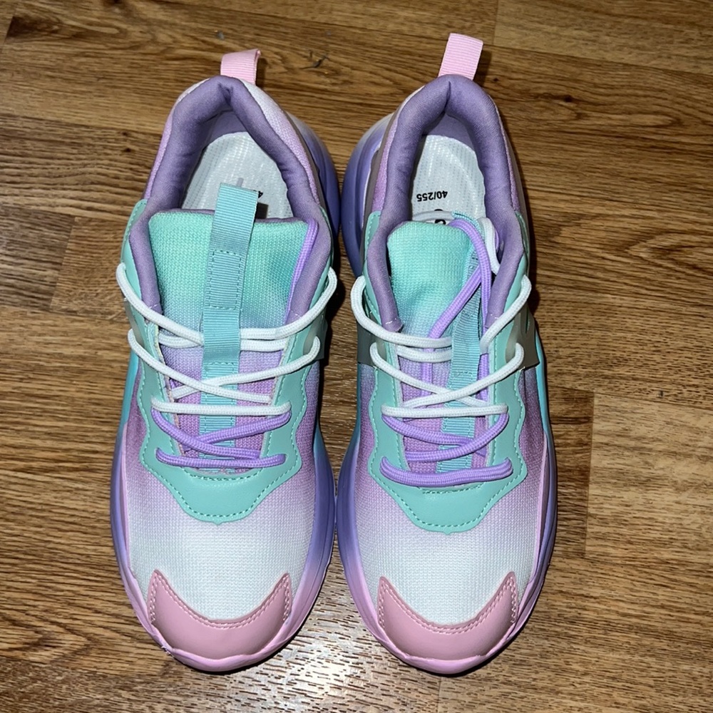 LAST CHANCE - Brand New SHEIN Sneakers ✨